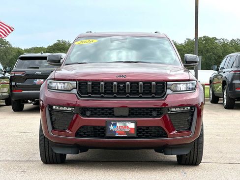 New 2026 Jeep Grand Cherokee L Limited AWD/4WD image 10
