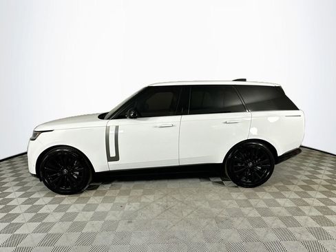 Used 2025 Land Rover Range Rover SE AWD/4WD image 4