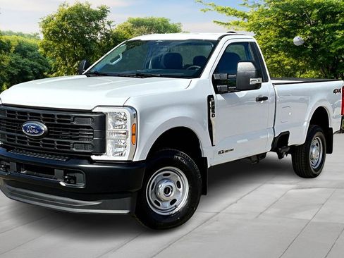 New 2026 Ford F250 XL image 2