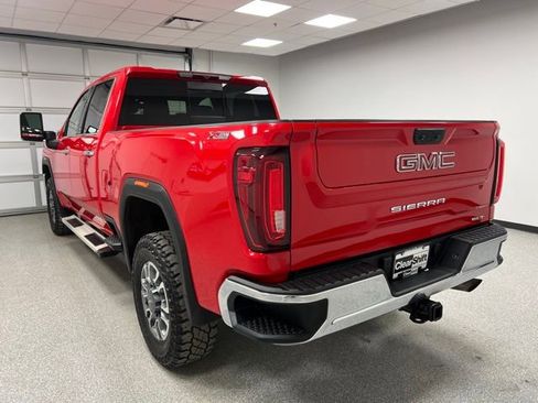 Used 2022 GMC Sierra 2500 SLT w/ SLT Convenience Package AWD/4WD image 10