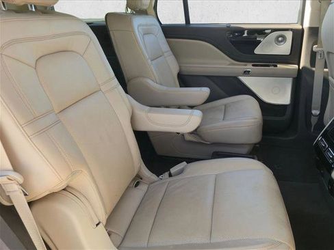 Used 2020 Lincoln Aviator Reserve w/ Equipment Group 202A image 22