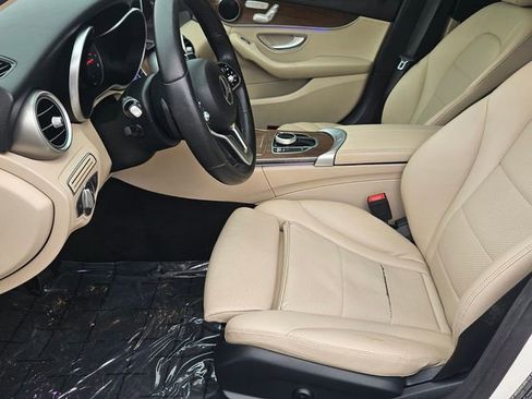 Used 2019 Mercedes-Benz C 300 Sedan image 31
