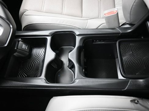Used 2019 Honda CR-V Touring image 24