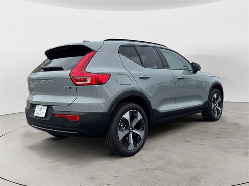 New 2026 Volvo XC40 B5 Plus w/ Protection Package Premier image 6
