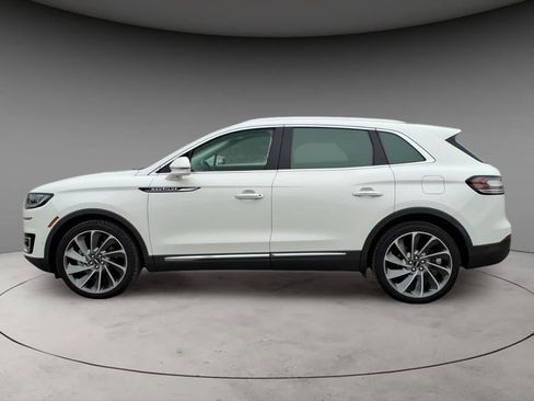 Used 2020 Lincoln Nautilus Reserve w/ Equipment Group 202A image 2