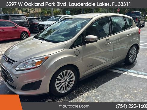 Used 2017 Ford C-MAX Energi SE FWD image 5