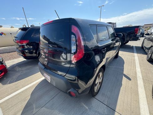 Used 2016 Kia Soul FWD image 4