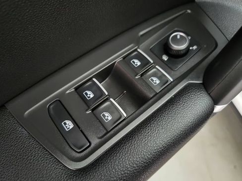 Used 2020 Volkswagen Tiguan SEL w/ 3rd Row Seat Package AWD/4WD image 22