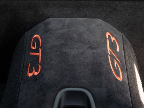 Used 2018 Porsche 911 GT3 RWD image 33