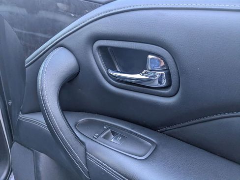 Used 2024 INFINITI QX80 Luxe image 34