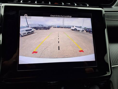 Used 2023 Jeep Grand Cherokee L Laredo RWD image 6