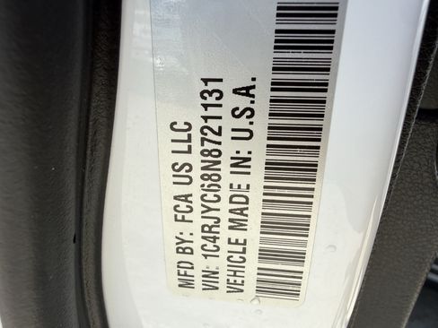 Used 2022 Jeep Grand Cherokee Trailhawk AWD/4WD image 35
