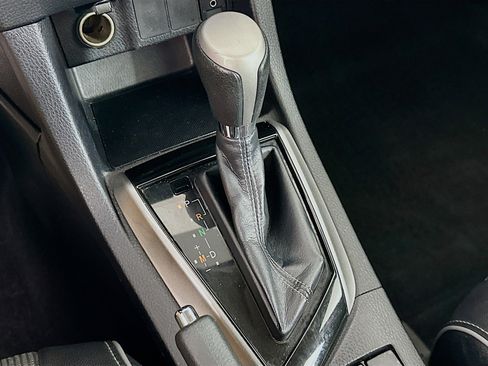 Used 2014 Toyota Corolla S image 25