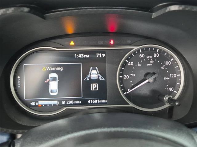 Used 2025 Nissan Versa SV FWD image 11