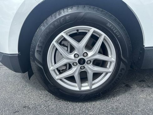 Used 2023 Ford Edge SEL image 8