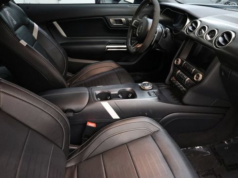 Used 2022 Ford Mustang Shelby GT500 w/ Technology Package RWD image 81