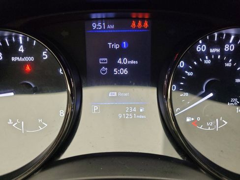 Used 2021 Nissan Rogue Sport SV AWD/4WD image 23