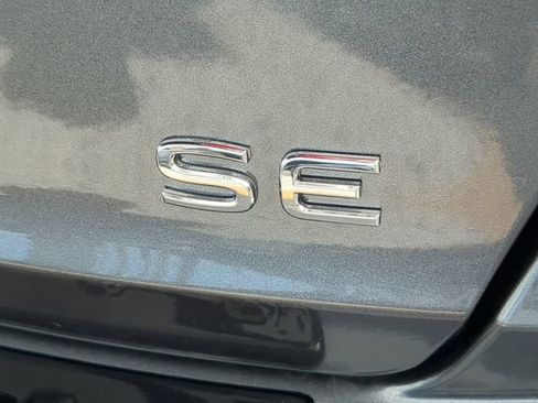 New 2026 Volkswagen Jetta SE FWD image 10