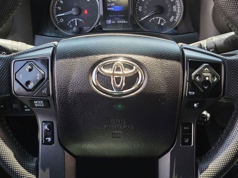 Used 2021 Toyota Tacoma TRD Off-Road AWD/4WD image 11