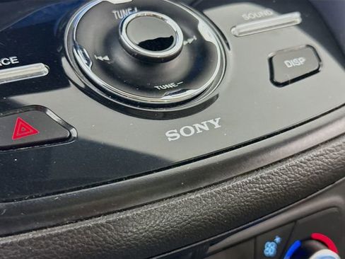 Used 2018 Ford Escape Titanium image 19