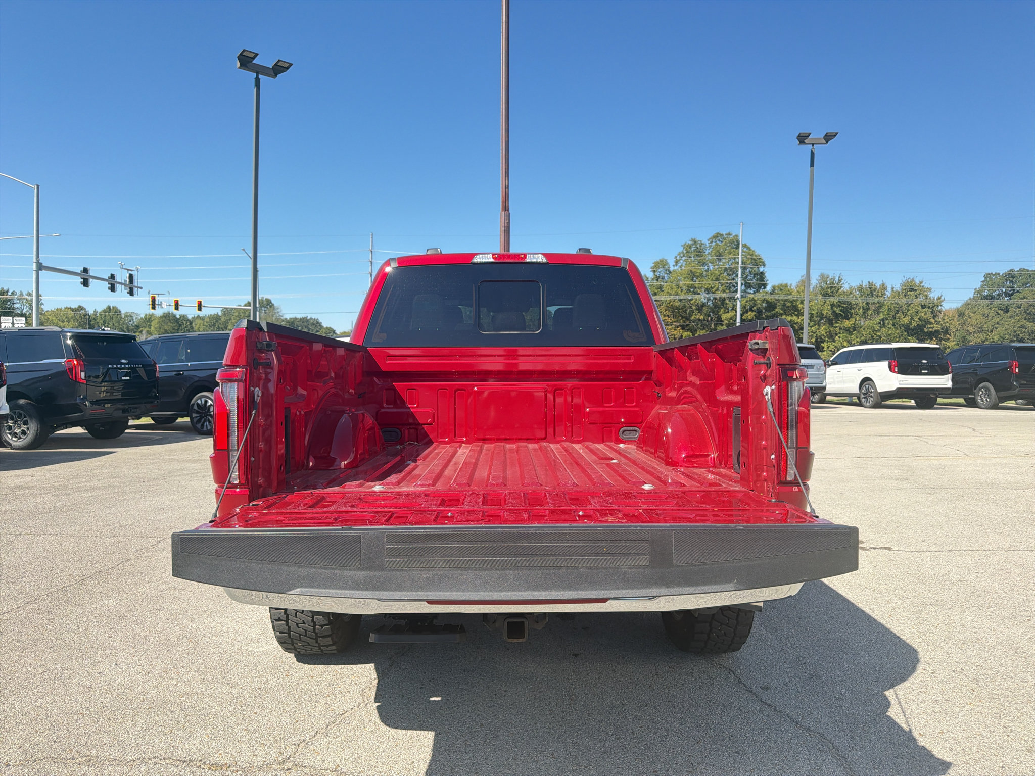 Used 2025 Ford F150 Lariat w/ Equipment Group 501A Mid AWD/4WD image 19
