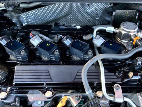 Used 2023 Toyota Corolla LE image 31