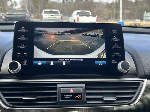 Used 2022 Honda Accord Sport image 8