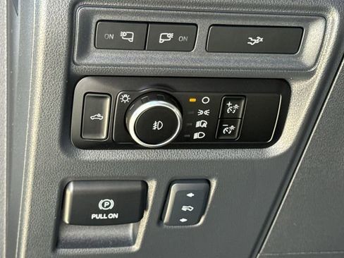 Used 2024 Ford F150 Lariat w/ FX4 Off-Road Package image 23