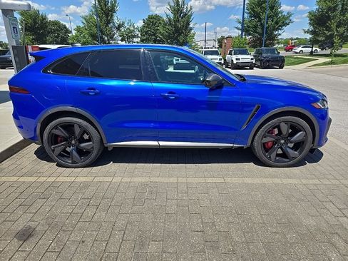 Used 2022 Jaguar F-PACE SVR AWD/4WD image 4