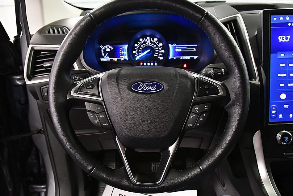 Used 2024 Ford Edge SEL w/ Convenience Package AWD/4WD image 18