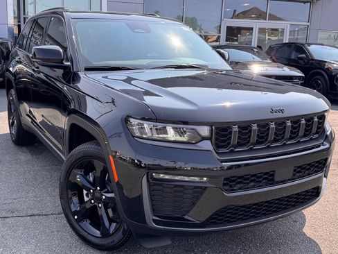 New 2026 Jeep Grand Cherokee Limited w/ Limited Altitude Package AWD/4WD image 1
