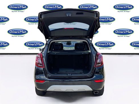 Used 2021 Buick Encore Preferred AWD/4WD image 23