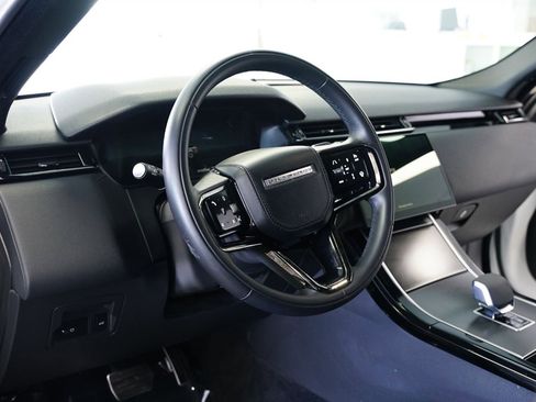 Used 2025 Land Rover Range Rover Velar Dynamic SE image 15