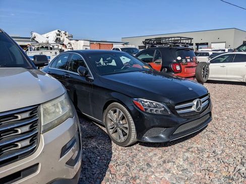 Used 2021 Mercedes-Benz C 300 Sedan image 3