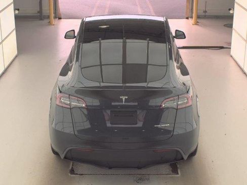 Used 2024 Tesla Model Y Long Range image 4