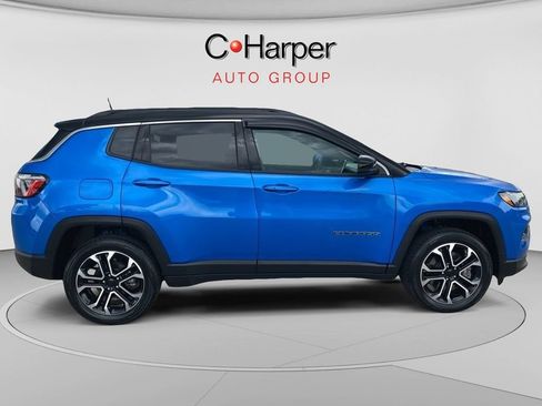 Used 2023 Jeep Compass Limited AWD/4WD image 2