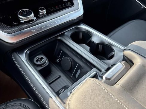 New 2027 Ford Expedition Platinum w/ Stealth Appearance Package AWD/4WD image 31