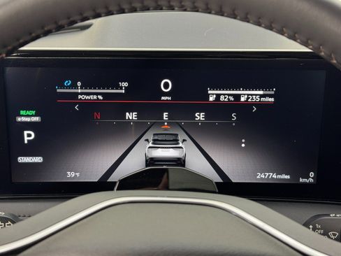 Used 2023 Nissan Ariya Premiere image 19