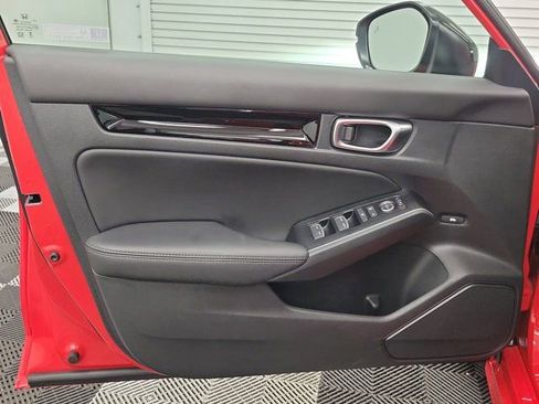 Certified 2025 Honda Civic Sport Touring image 19