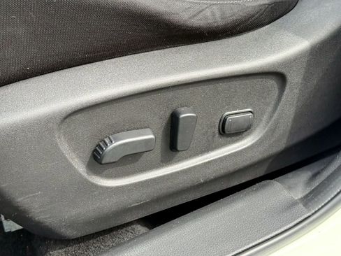 Used 2017 Nissan Rogue Sport SV w/ SV All-Weather Package image 20