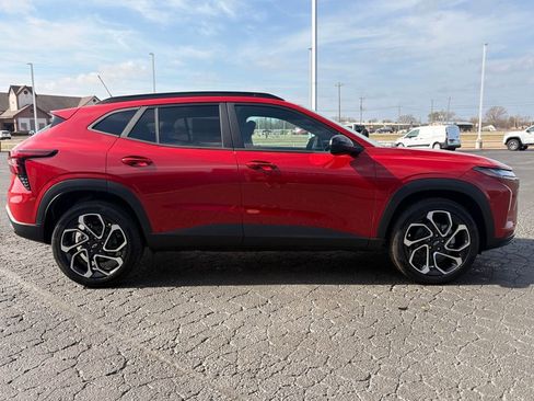 New 2026 Chevrolet Trax RS FWD image 4