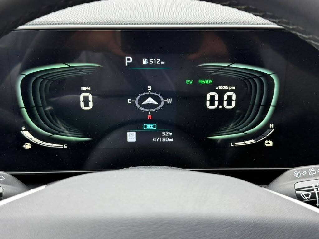 Used 2023 Kia Niro EX Touring FWD image 14