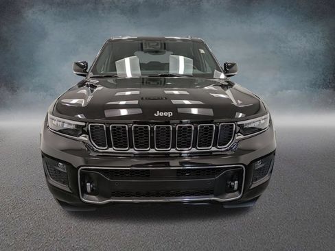 Used 2025 Jeep Grand Cherokee Overland AWD/4WD image 2