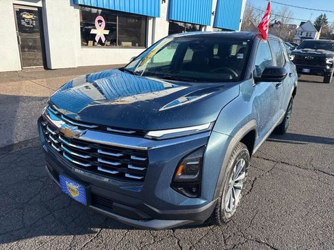 New 2026 Chevrolet Equinox LT w/ Safety and Technology Package image 2
