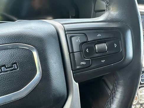Used 2022 GMC Yukon XL Denali AWD/4WD image 25
