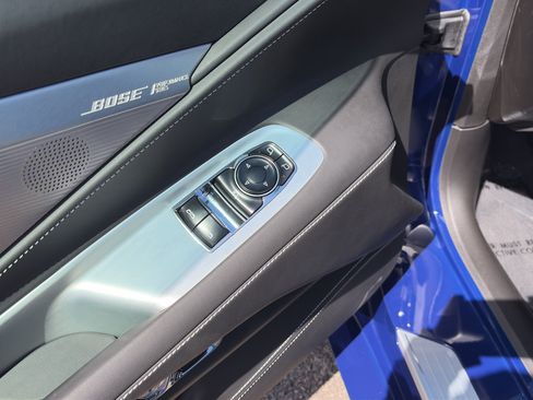 Used 2026 Chevrolet Corvette Stingray Premium Cpe w/ Z51 Performance Package RWD image 10