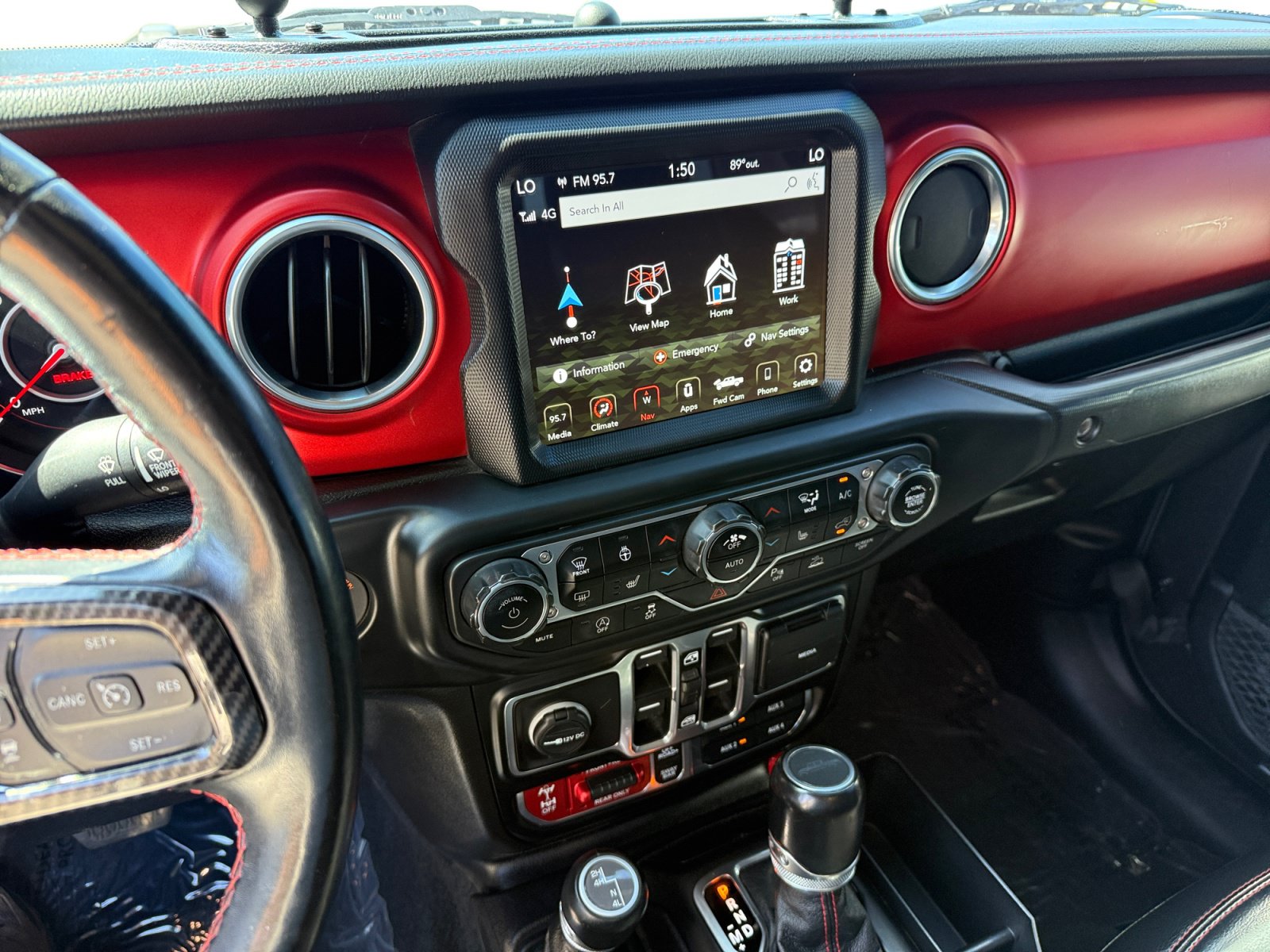 Used 2020 Jeep Gladiator Rubicon AWD/4WD image 12