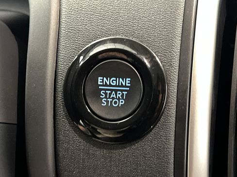 Used 2025 Ford Expedition Active RWD image 66