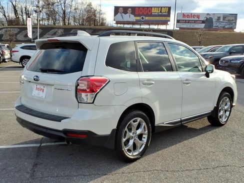 Used 2018 Subaru Forester 2.5i Touring image 4