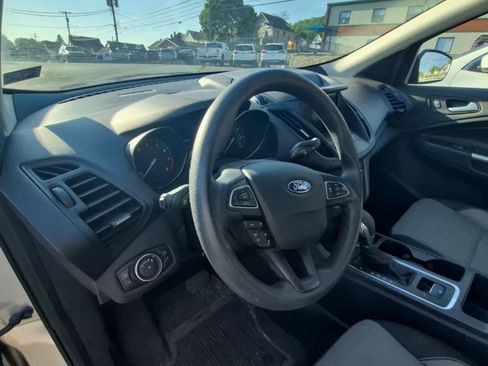 Used 2019 Ford Escape SE FWD image 10